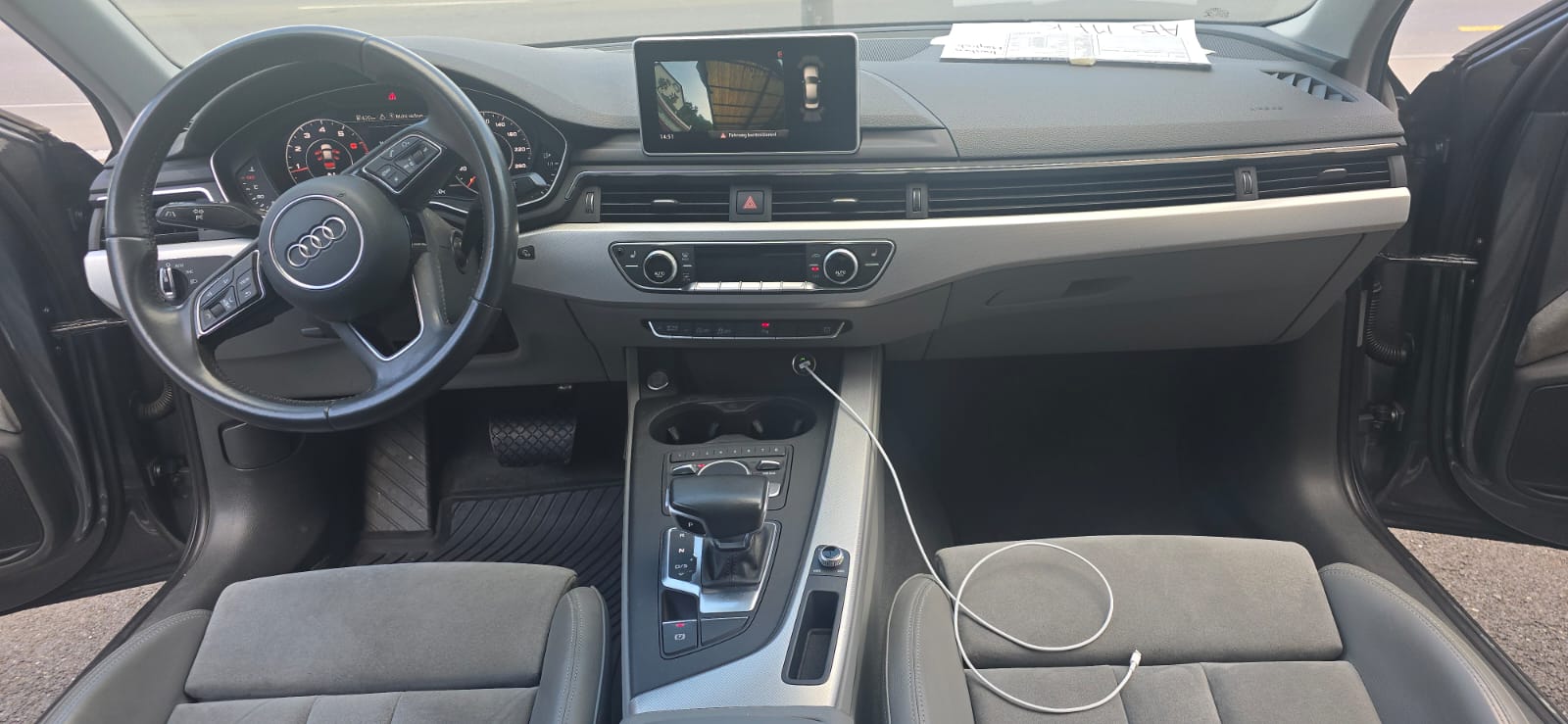 AUDI A4 2.0 TFSI Design S-tronic-image-12