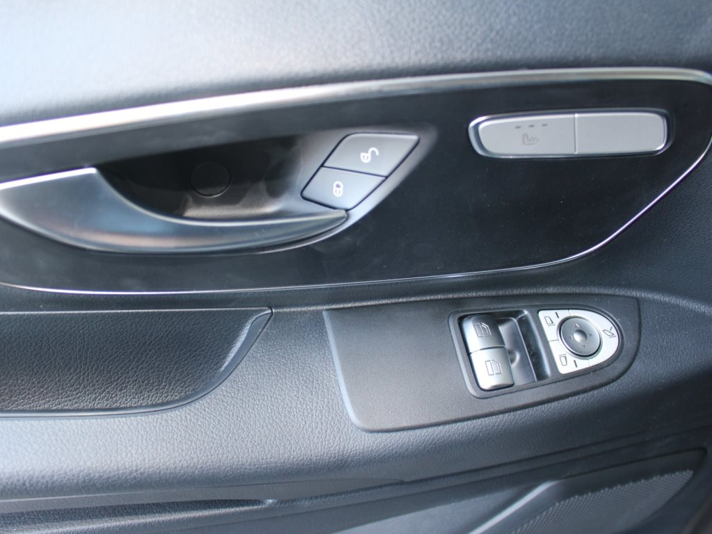 MERCEDES-BENZ Vito 116 CDI Tourer Family L 4MATIC-image-11