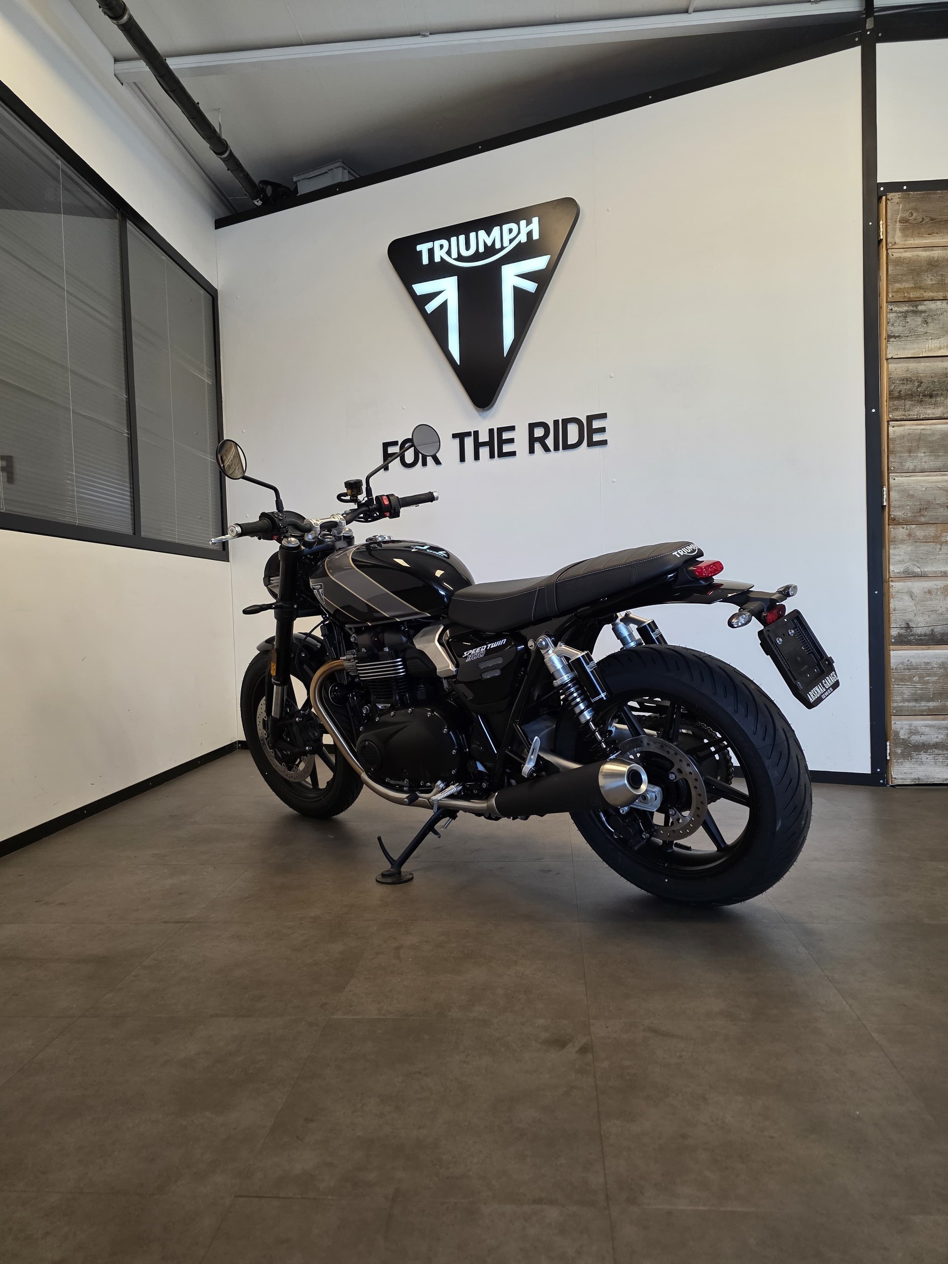 TRIUMPH Speed Twin 900 Black 2026-image-1