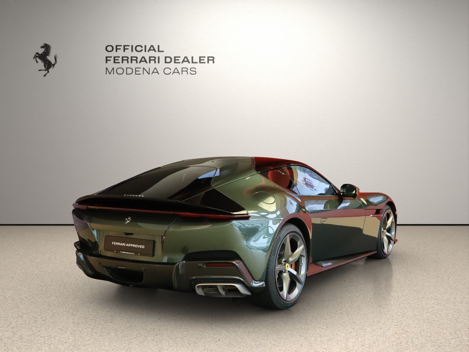 FERRARI 12 Cilindri-showroom-element-1