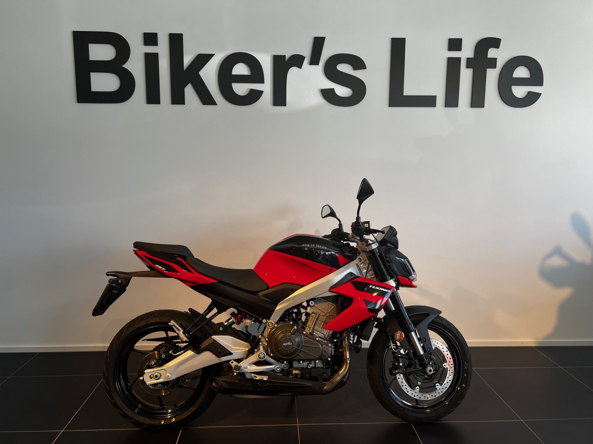 APRILIA Tuono 457-image-0