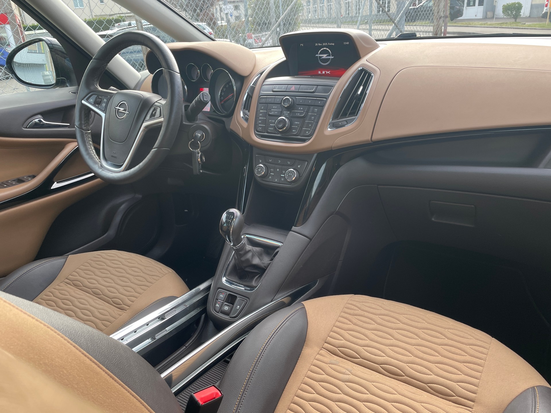 OPEL Zafira Tourer 1.6 CDTi Drive-image-7