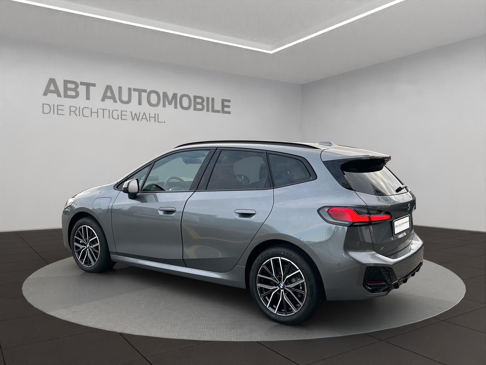 BMW 230e xDrive paddles Active Tourer-showroom-element-2