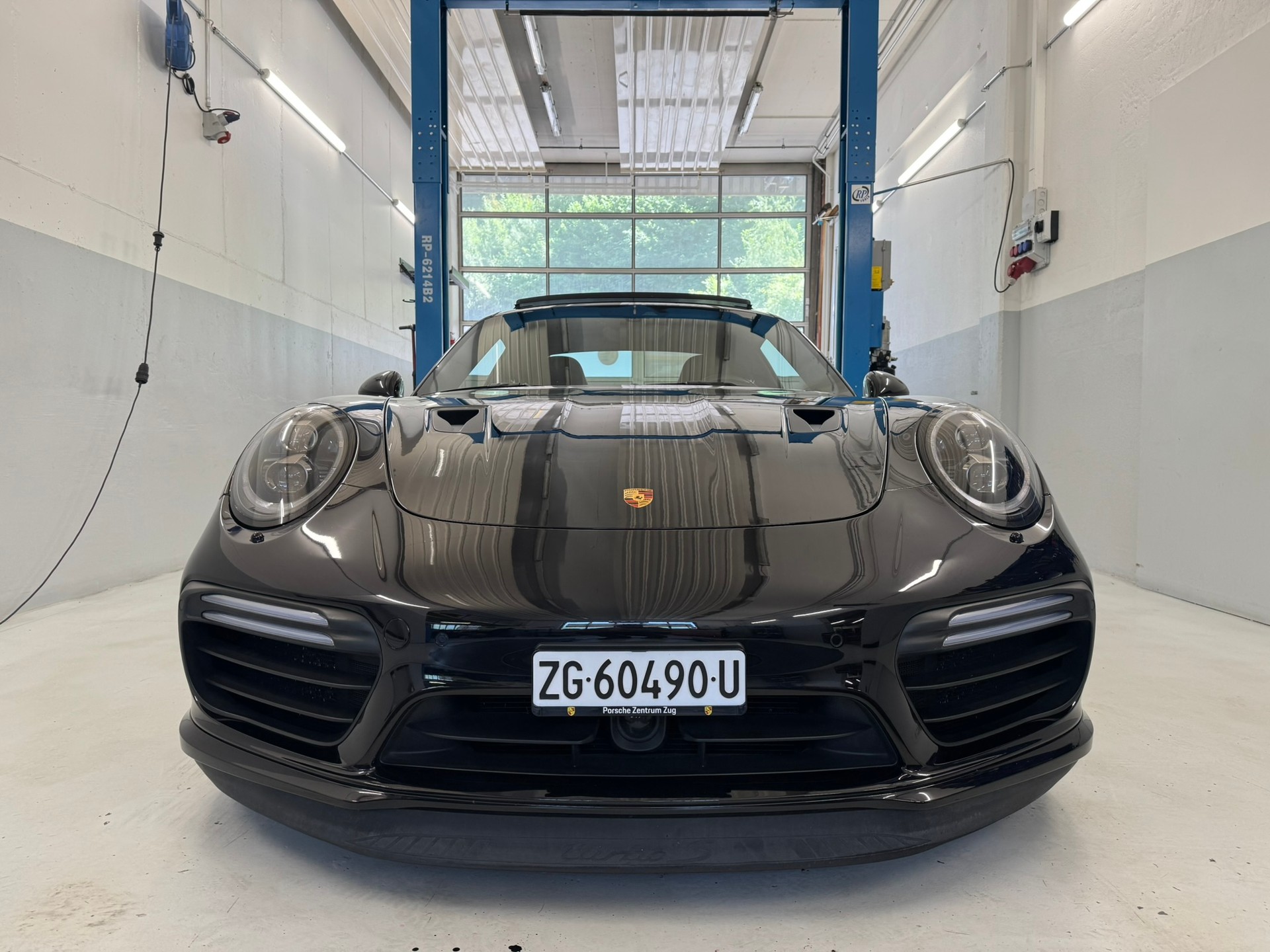 PORSCHE 911 Turbo S PDK 991.2-showroom-element-3