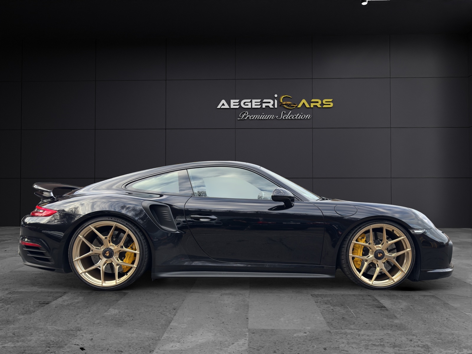 PORSCHE 911 Turbo S PDK 991.2-image-6