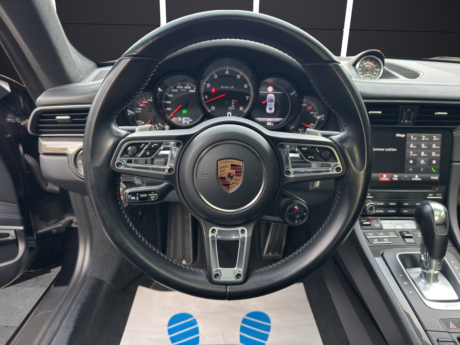 PORSCHE 911 Turbo S PDK 991.2-image-9