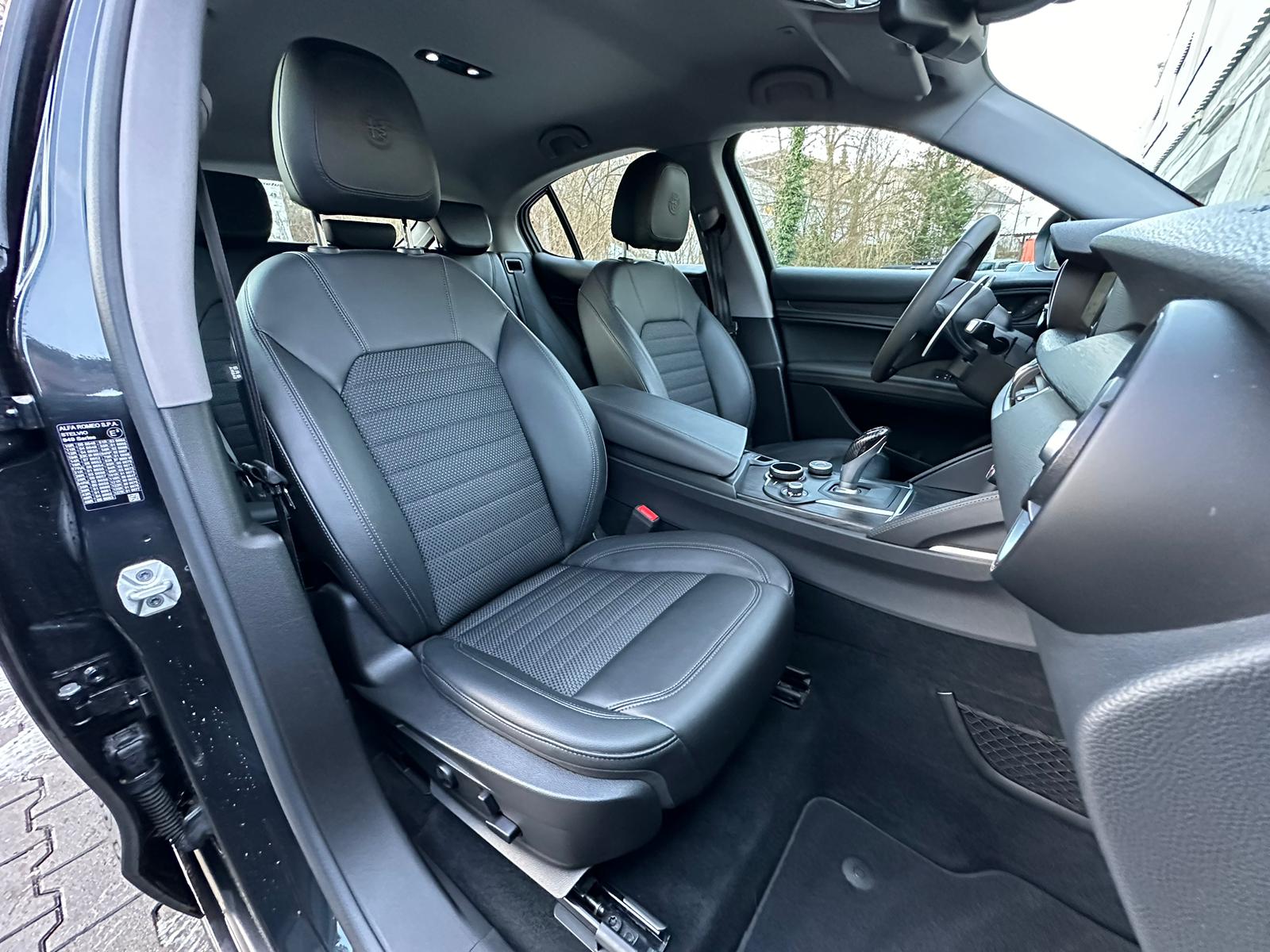 ALFA ROMEO Stelvio 2.2 JTDM Super Q4 Automatic Q4-image-16