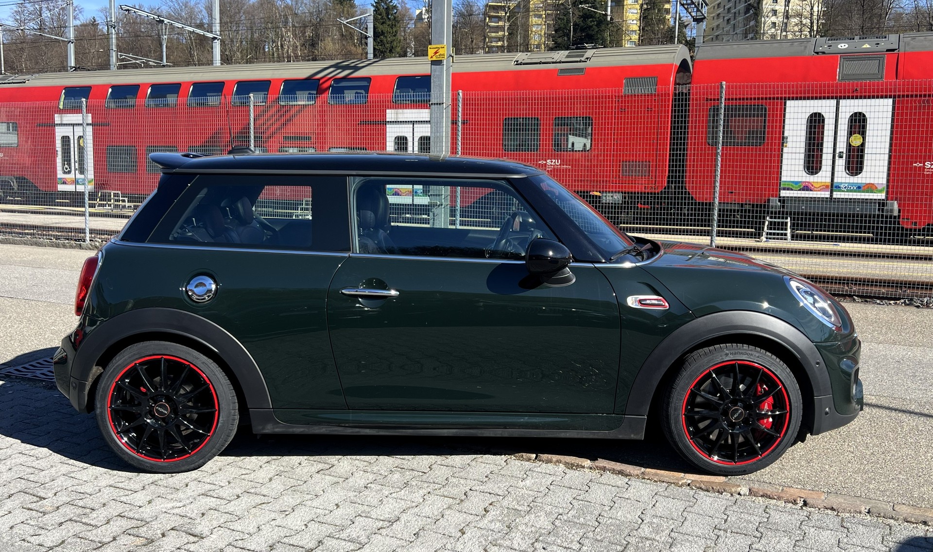 MINI Cooper John Cooper Works Steptronic-showroom-element-3