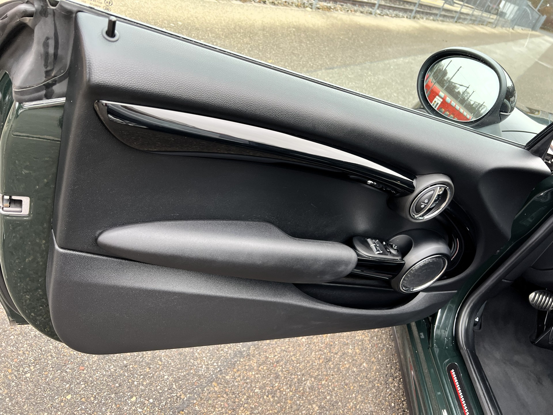 MINI Cooper John Cooper Works Steptronic-image-23