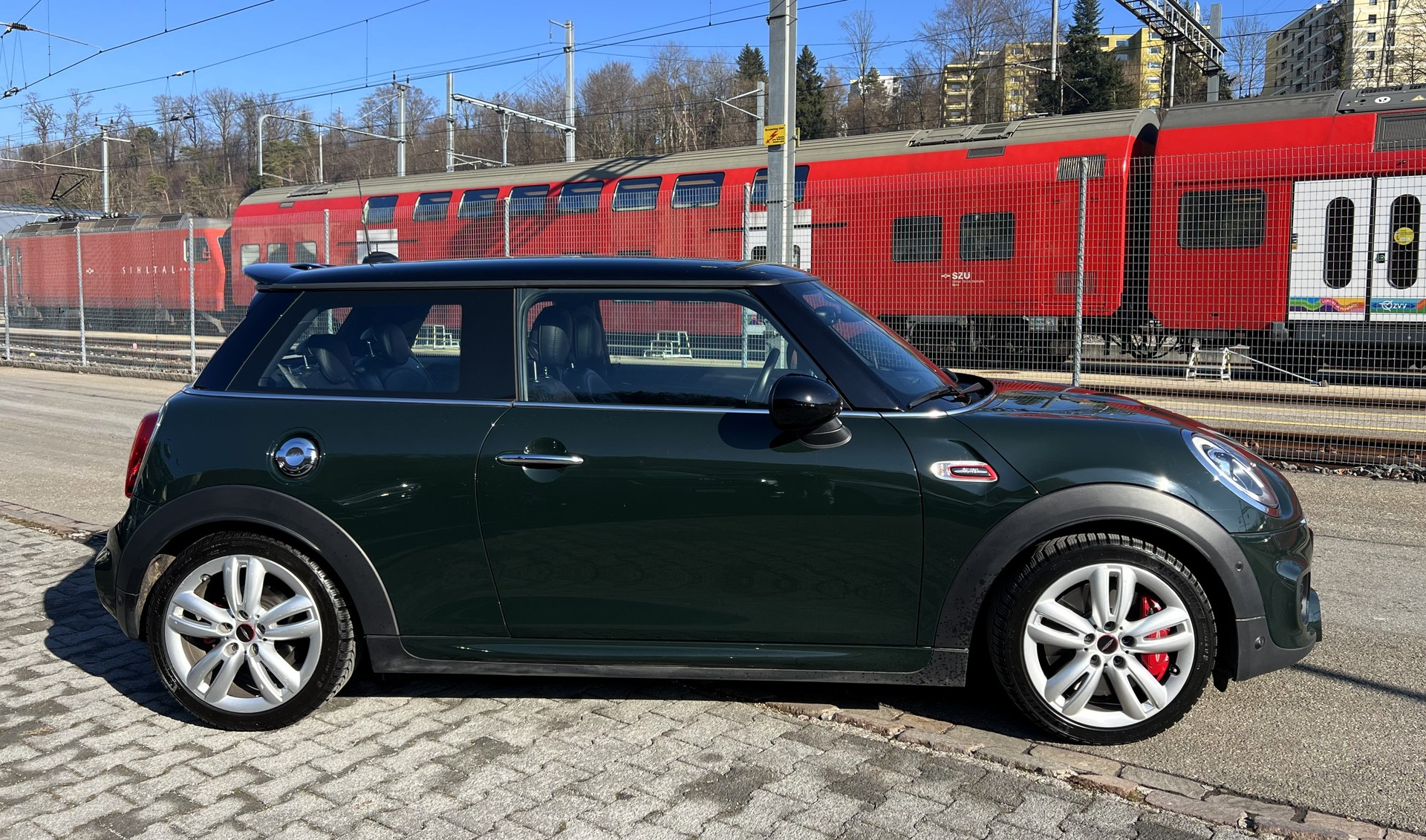 MINI Cooper John Cooper Works Steptronic-image-11