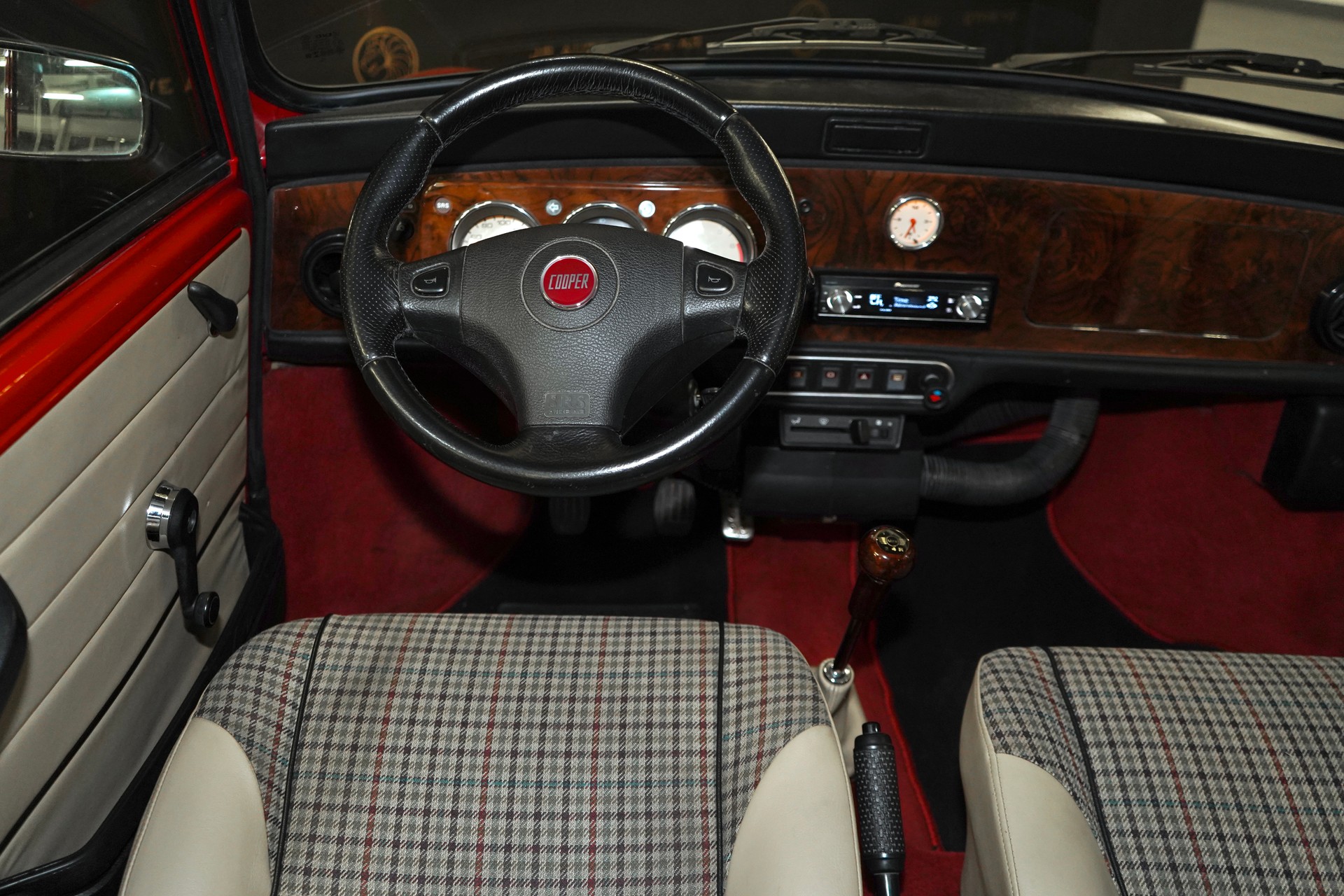 MINI 1.3i-image-2