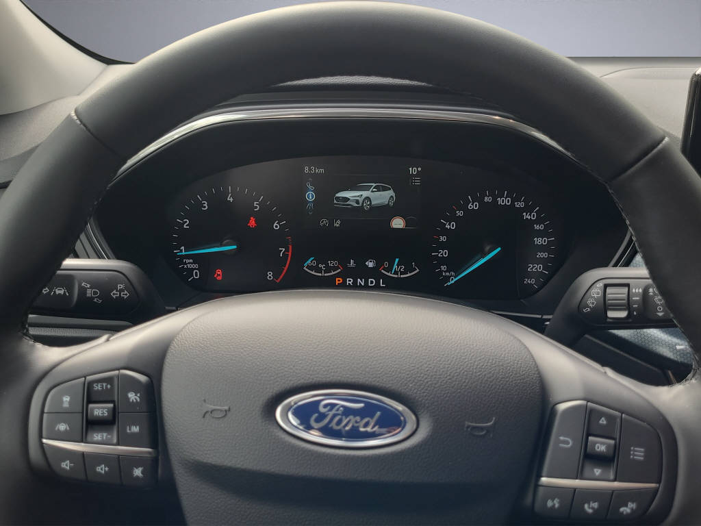 FORD Focus Station Wagon 1.0i EcoB 155 PS Active-image-10