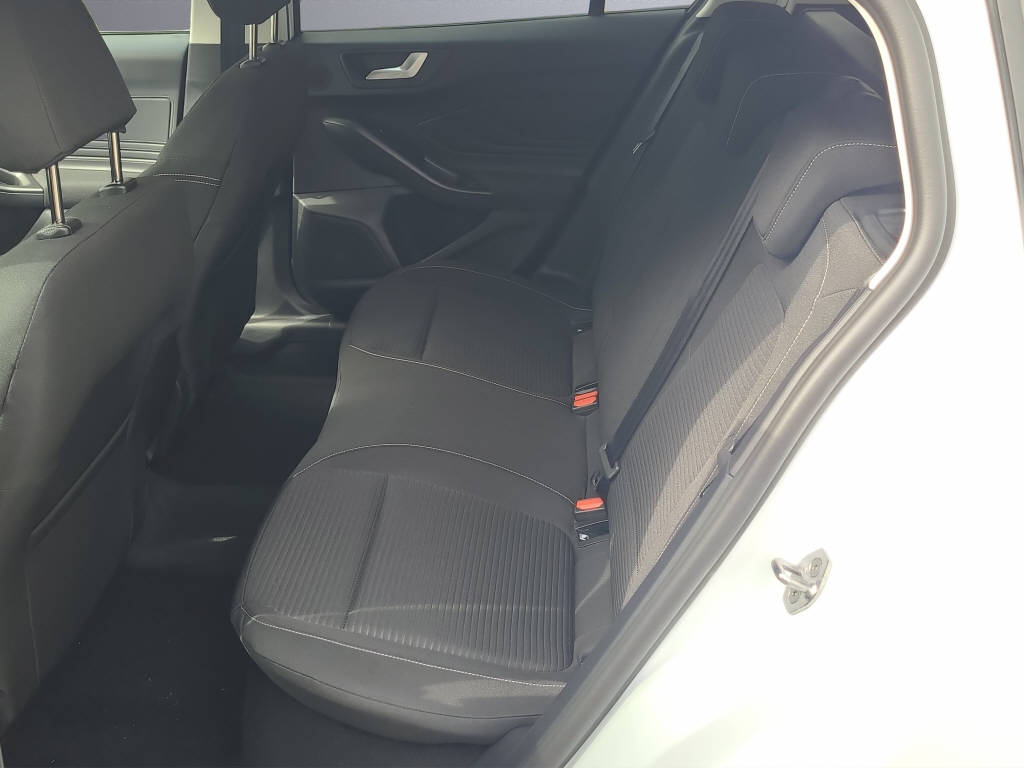 FORD Focus Station Wagon 1.0i EcoB 155 PS Active-image-11