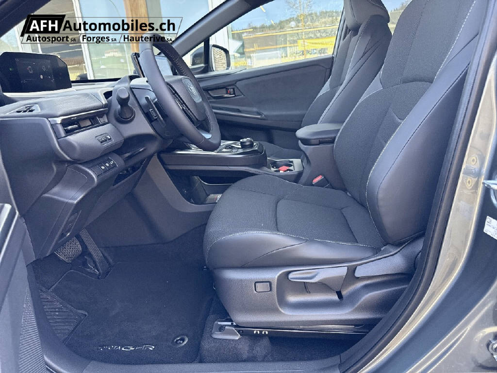 TOYOTA C-HR+ Style AWD-image-12