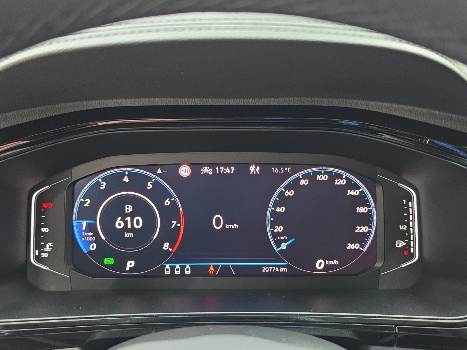 VW T-Roc 2.0 TSI R-Line DSG 4motion-image-6