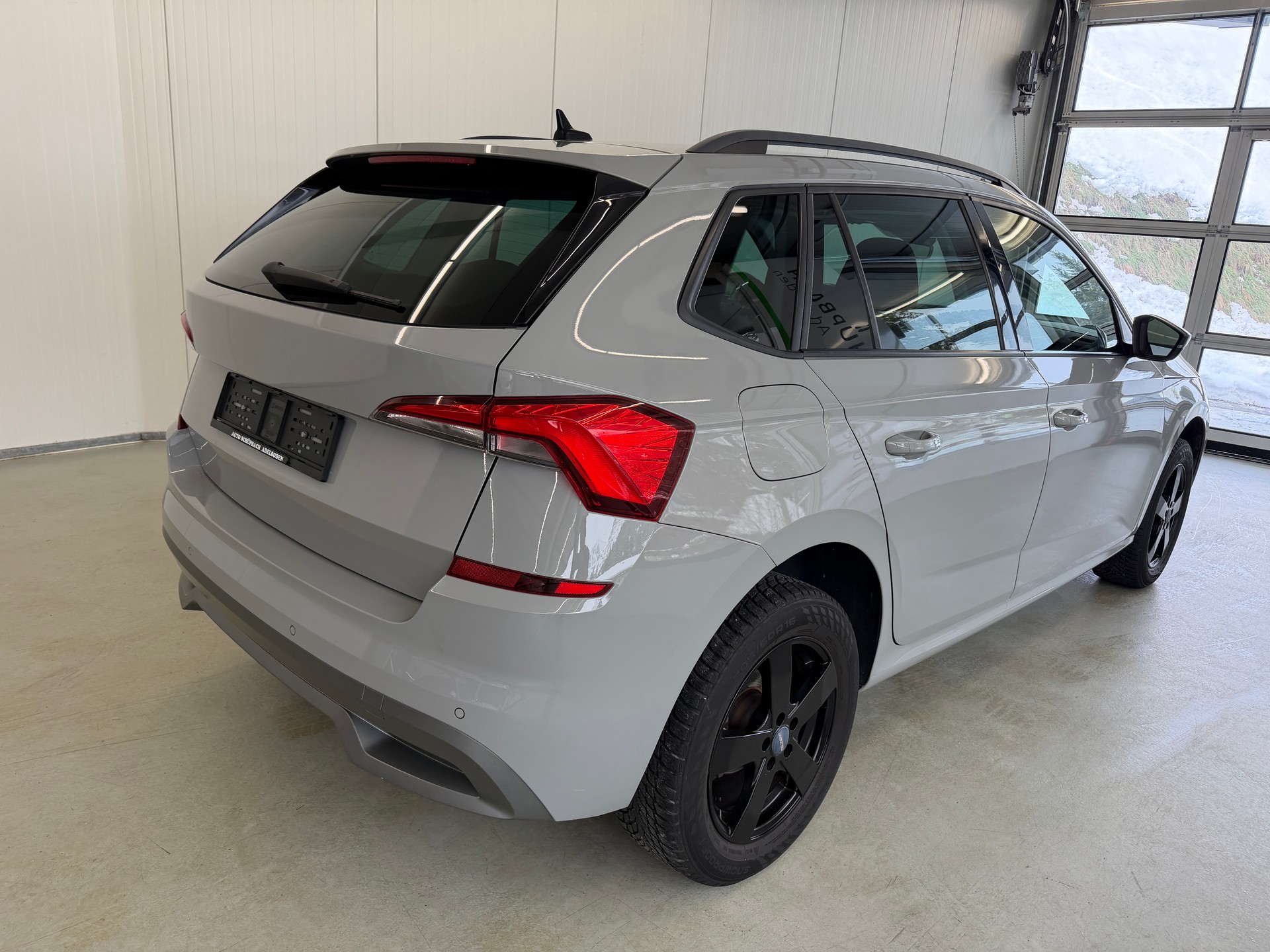 SKODA Kamiq 1.0 TSI Ambition DSG-showroom-element-3