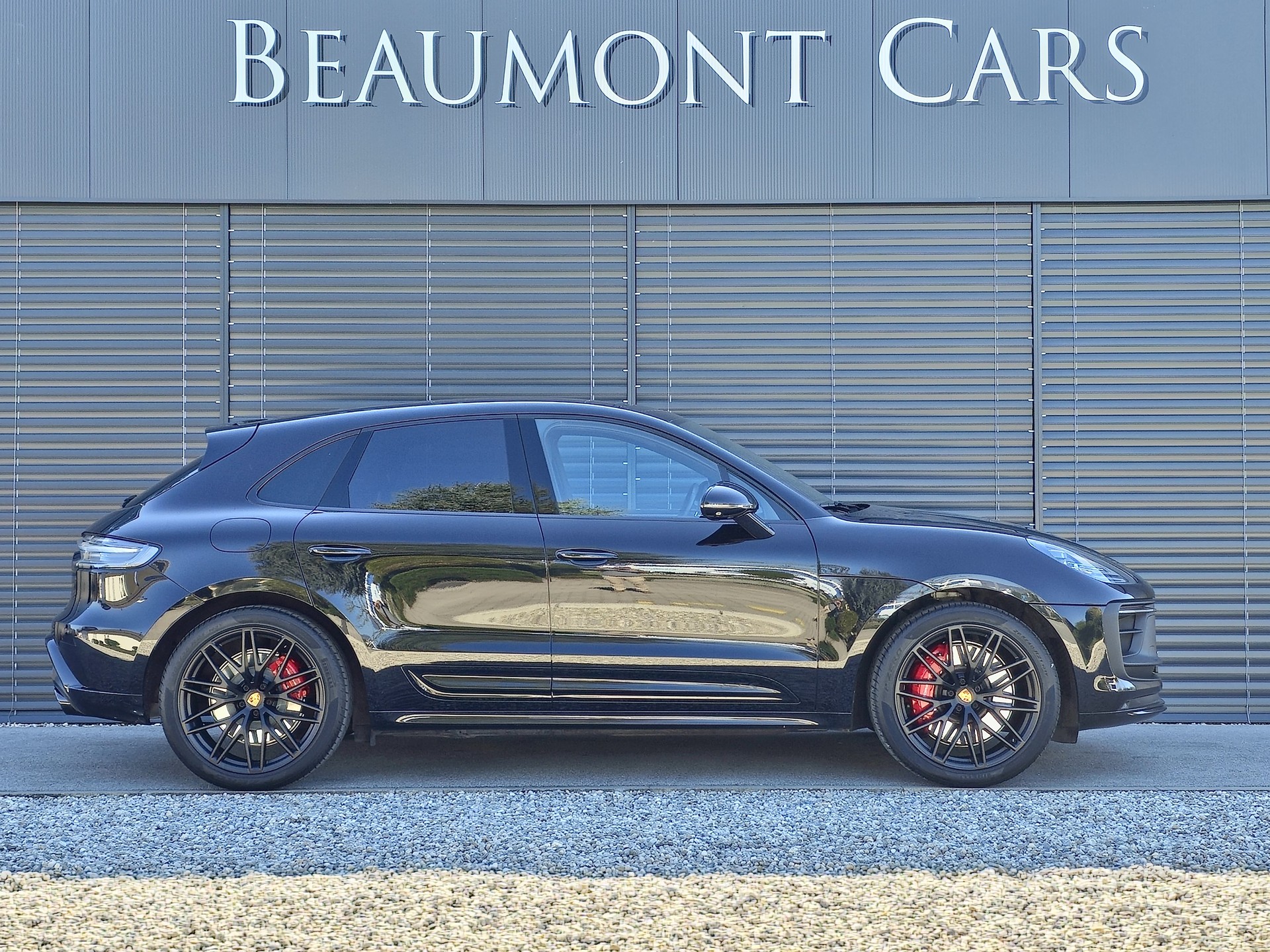 PORSCHE Macan GTS PDK (Full Black)