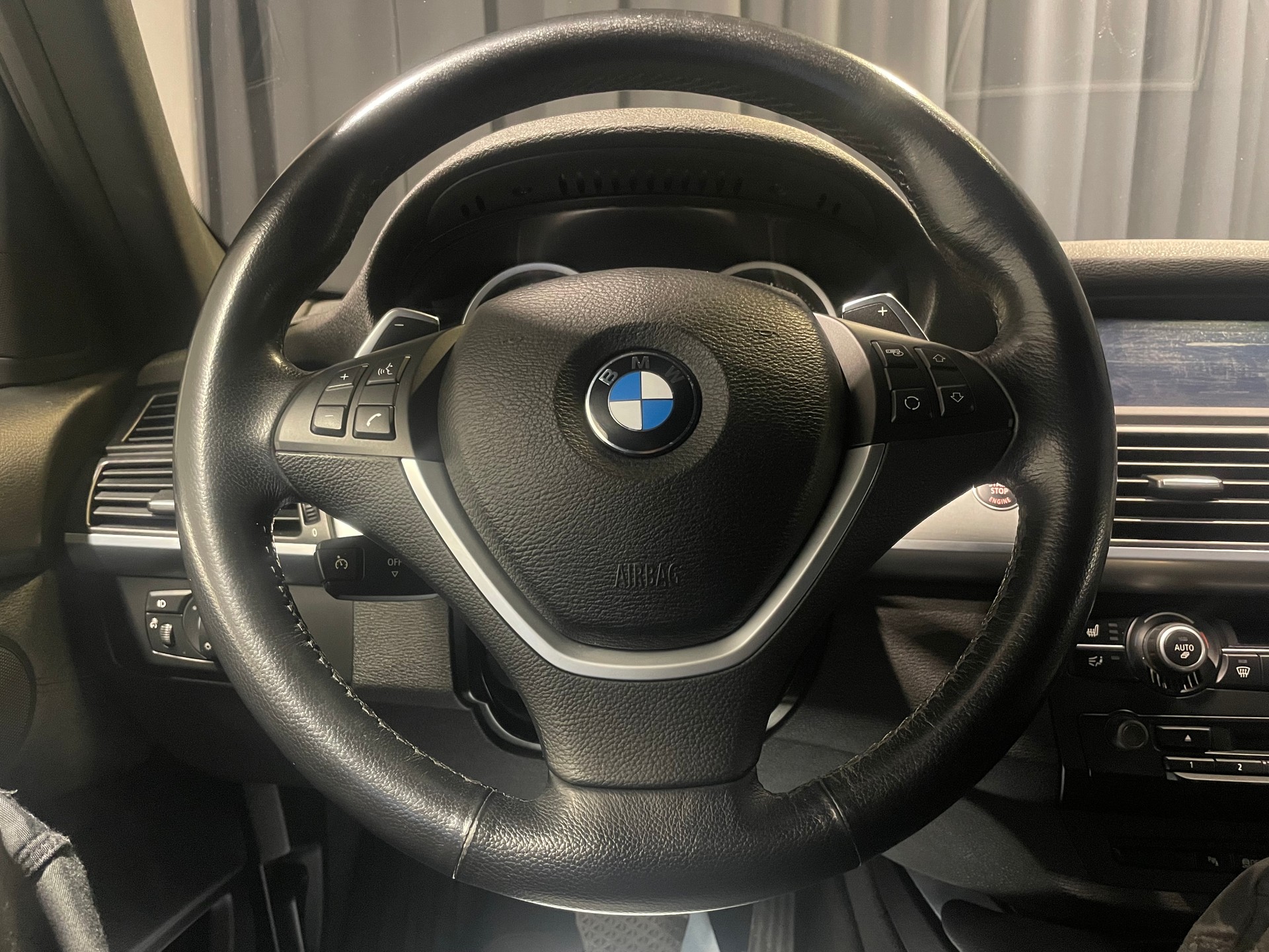 BMW X6 xDrive 40d Steptronic (21)-image-9