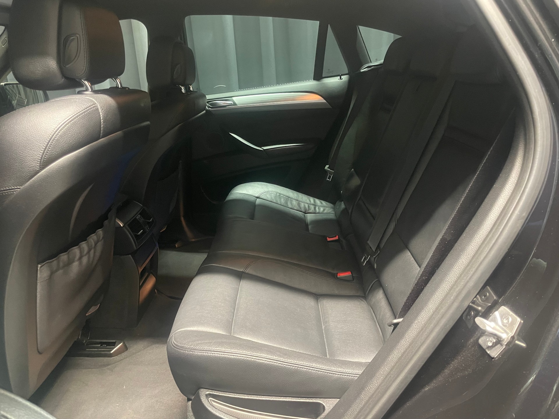 BMW X6 xDrive 40d Steptronic (21)-image-7