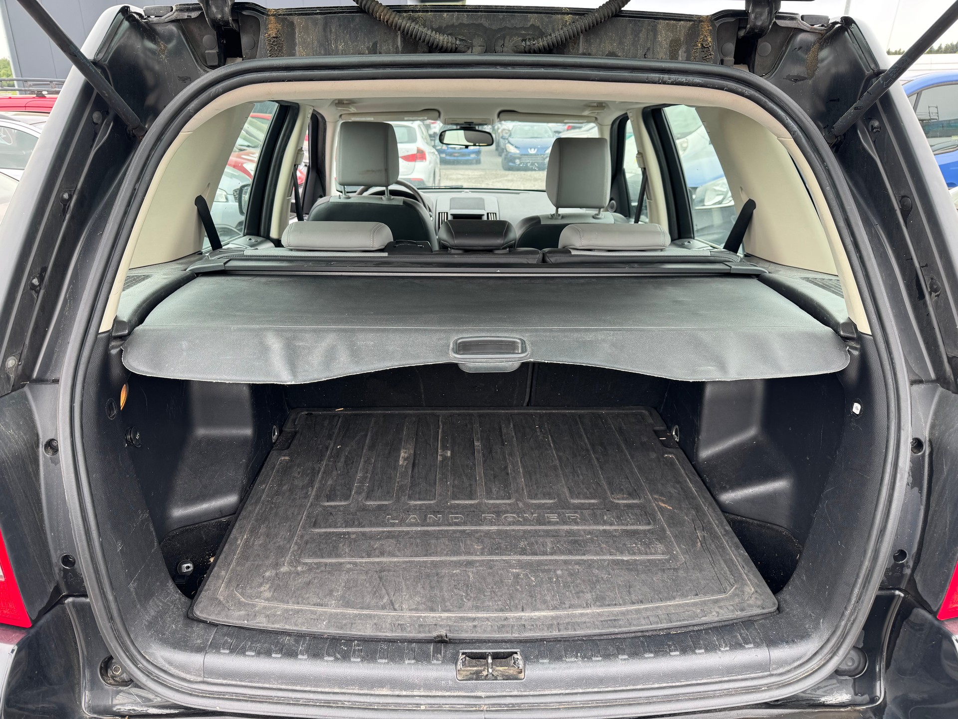 LAND ROVER Freelander 2.2 TD4 SE Automatic-image-14