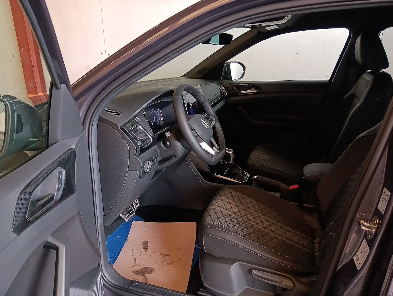 VW T-Cross 1.5 TSI EVO ACT R-Line DSG-image-9