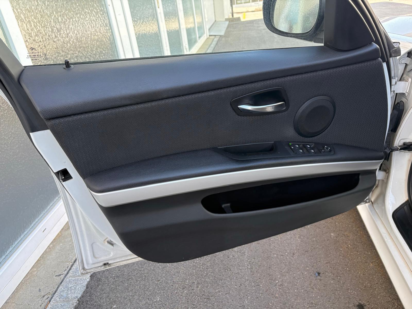 BMW 318i Touring Xenon PDC Alu-image-5