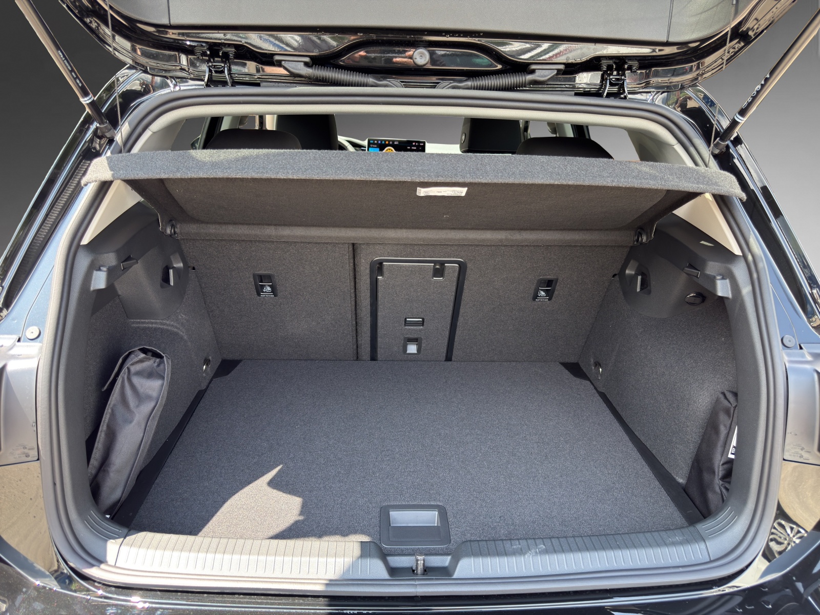 VW Golf 1.5 e TSI mHEV United DSG-image-9