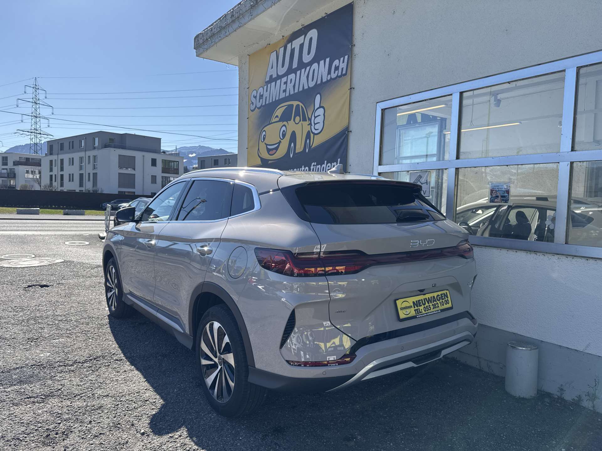 BYD Seal U DM-i PHEV Design AWD 324PS Automat-image-2