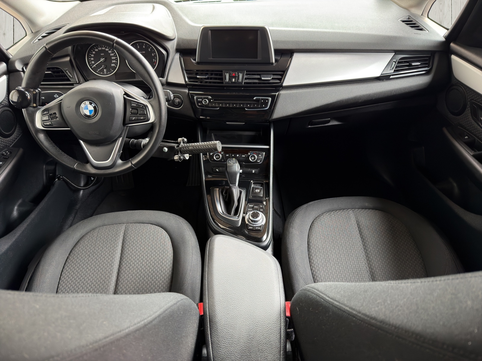 BMW 218i Active Tourer Luxury Line Steptronic-image-8