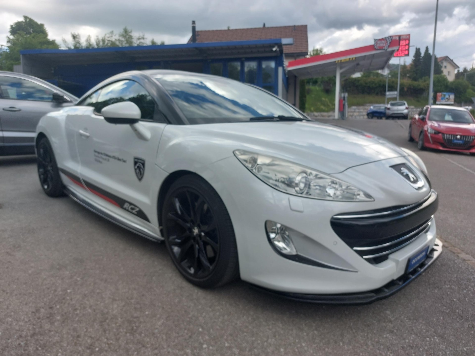 PEUGEOT RCZ 1.6 Turbo-image-3