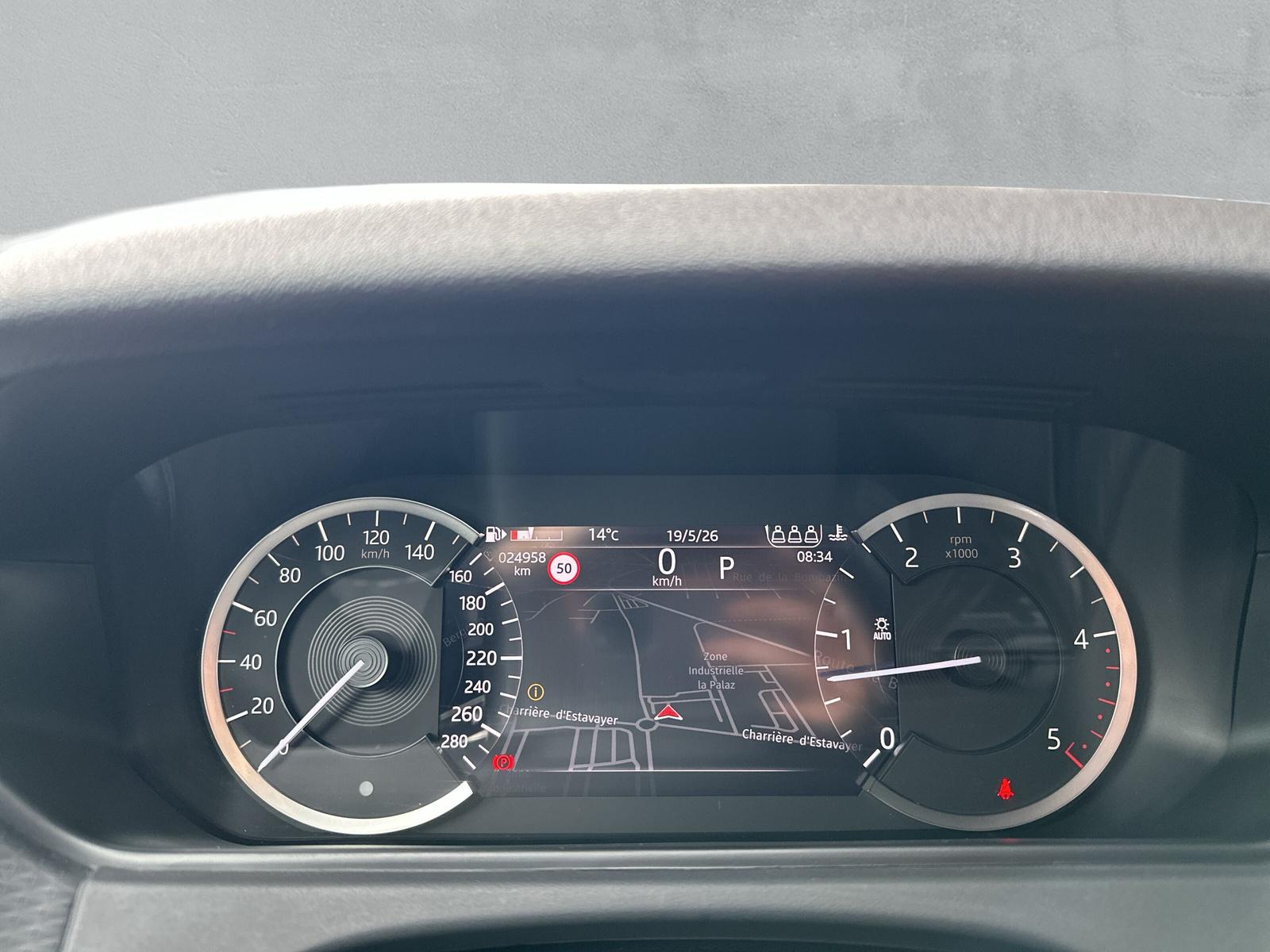 LAND ROVER Range Rover Velar R-Dynamic SE 3.0 D I6 300 (CH)-image-18