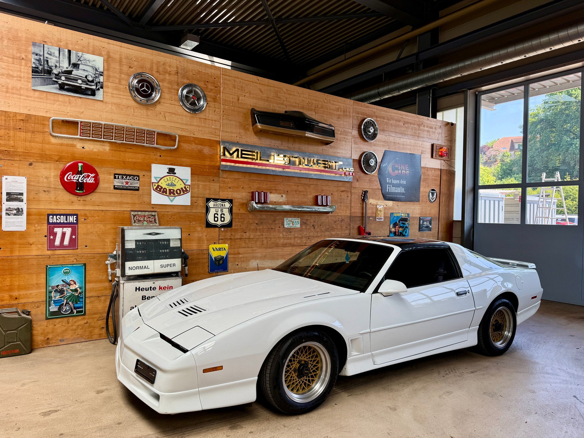 PONTIAC Firebird 5.0 TBI V8 Trans Am