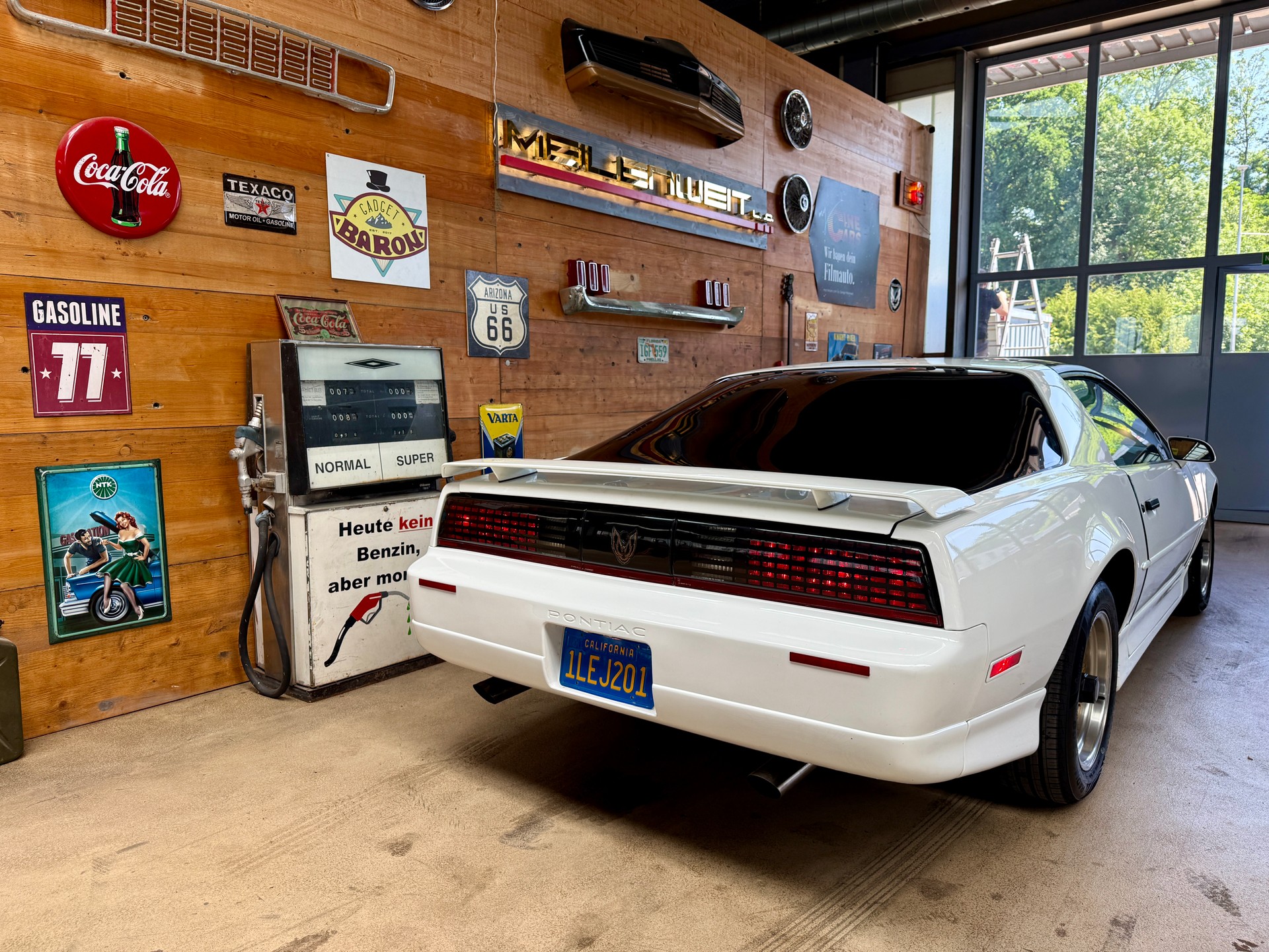PONTIAC Firebird 5.0 TBI V8 Trans Am-image-11