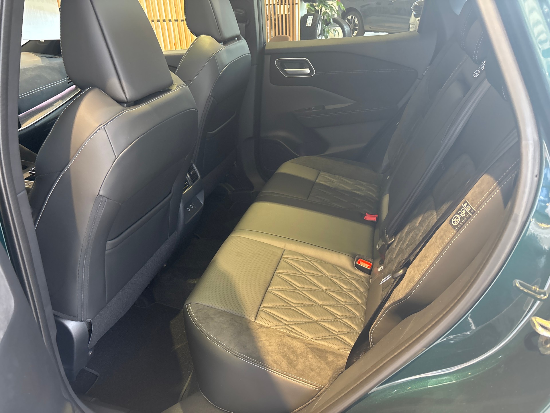 NISSAN Qashqai 1.5 VC-T e-Power Tekna+-image-16