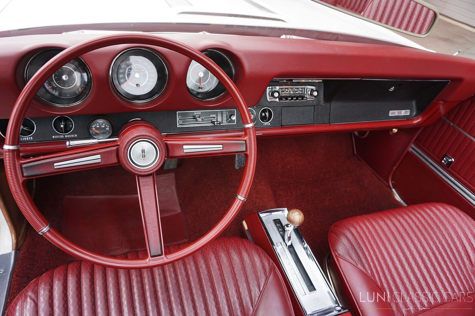 OLDSMOBILE 442 Convertible-image-11