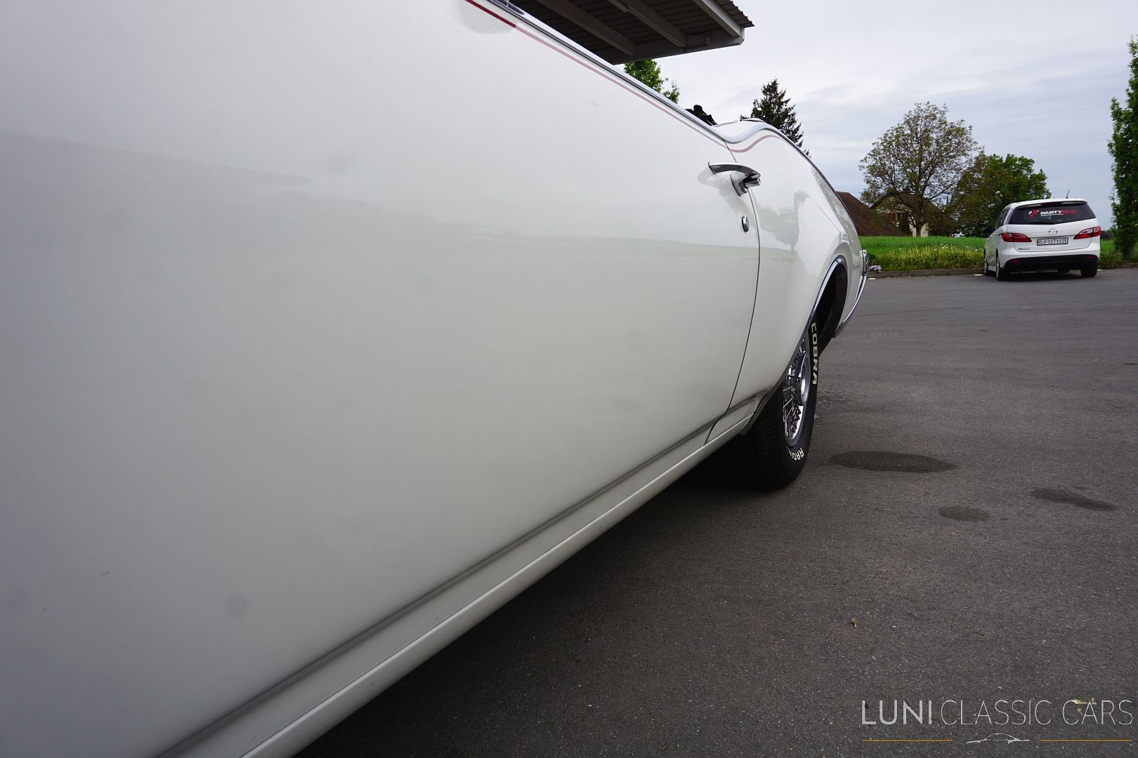 OLDSMOBILE 442 Convertible-image-7