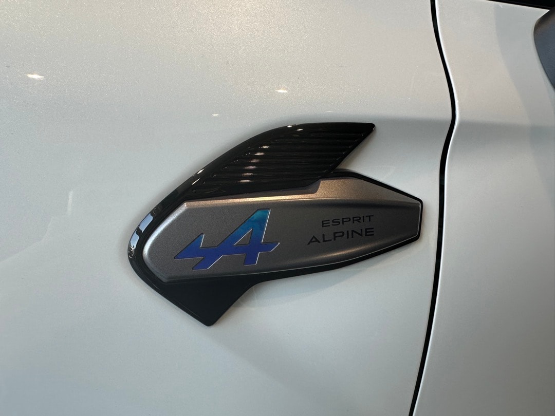 RENAULT Captur 1.3 TCe Esprit Alpine EDC-showroom-element-3