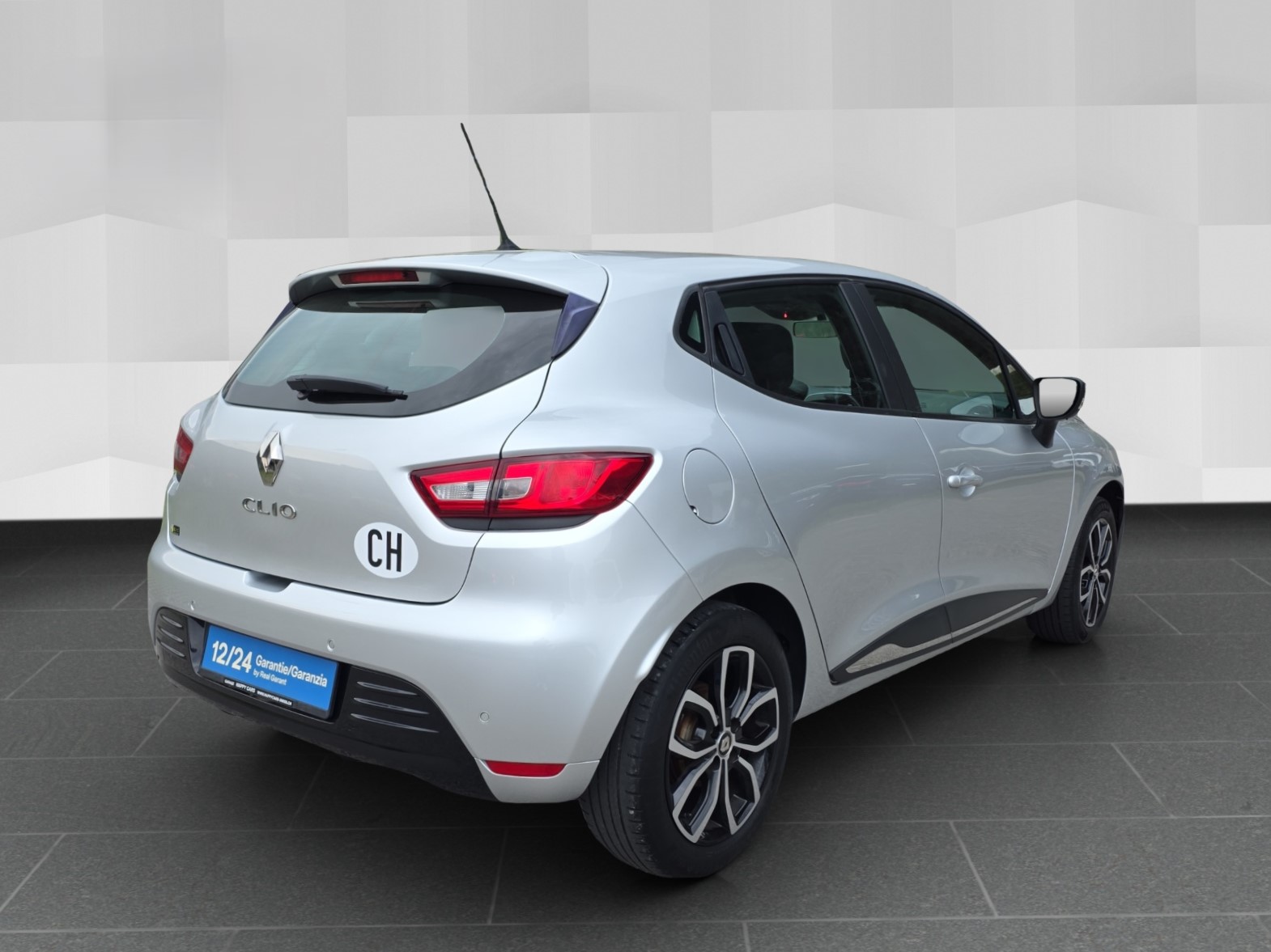 RENAULT Clio 0.9 12V Intens-image-4