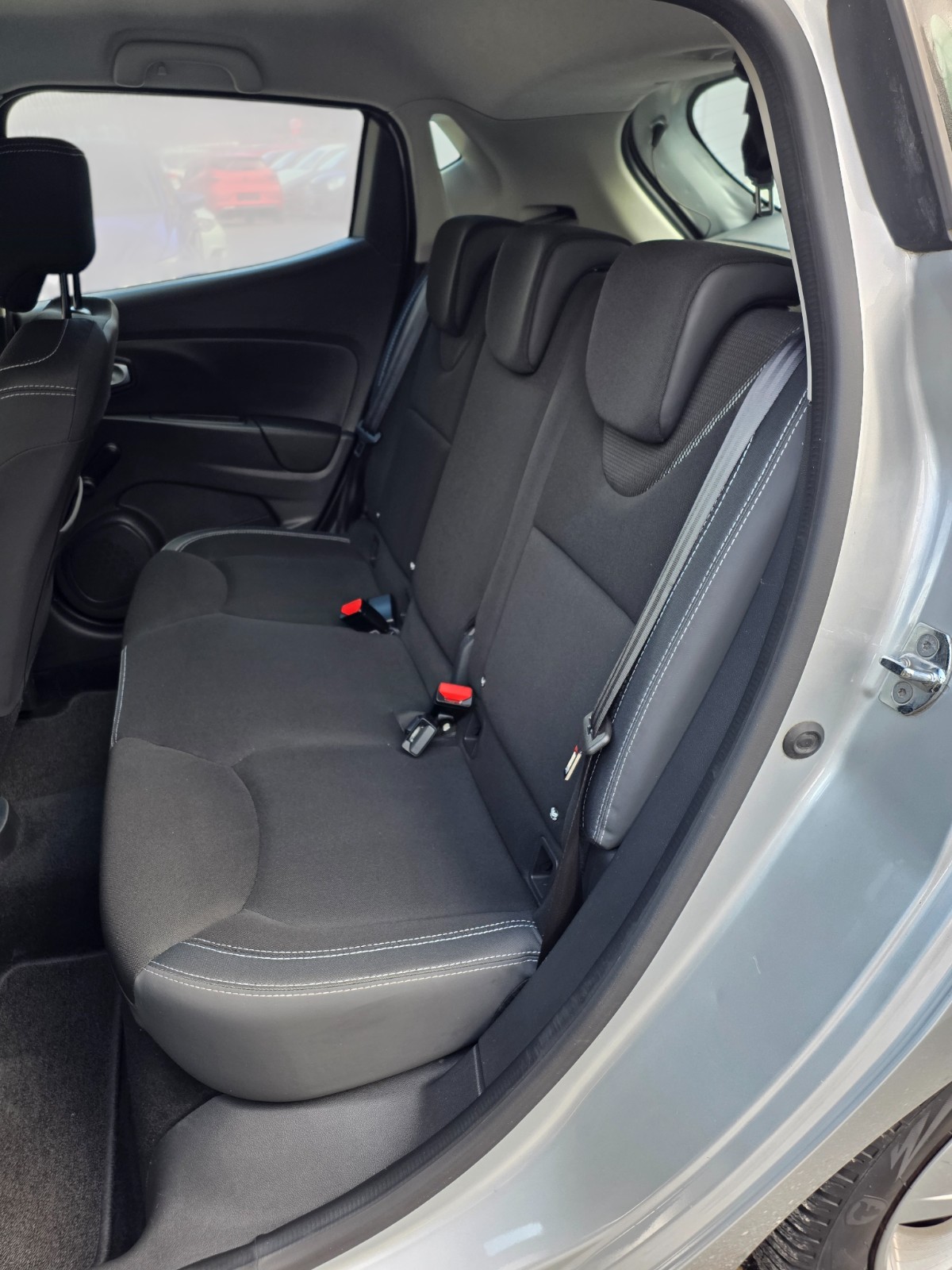RENAULT Clio 0.9 12V Intens-image-13
