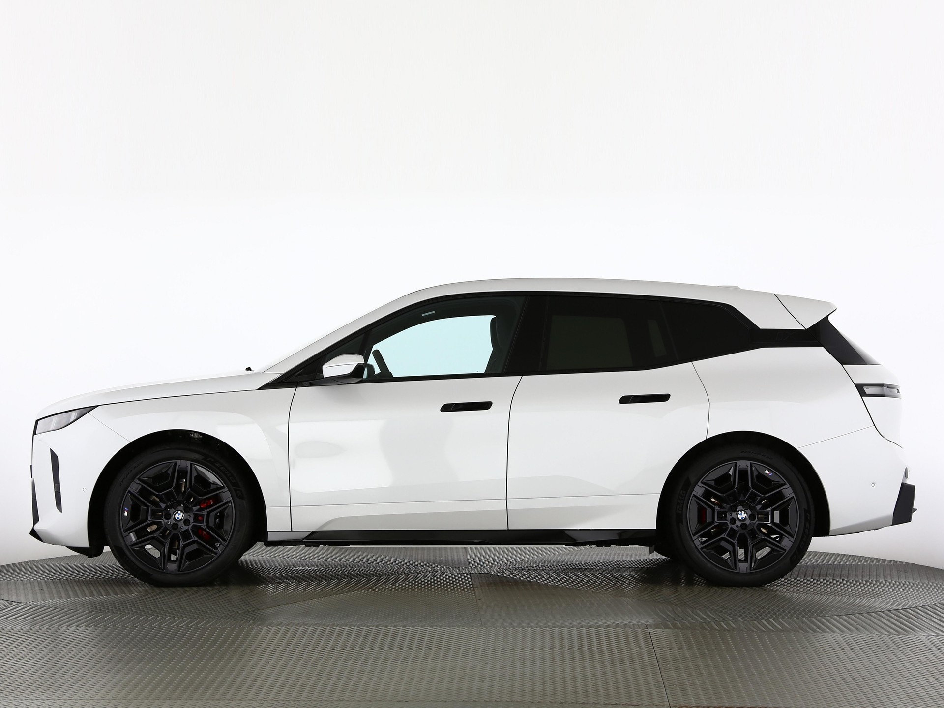 BMW iX xDrive60-showroom-element-2