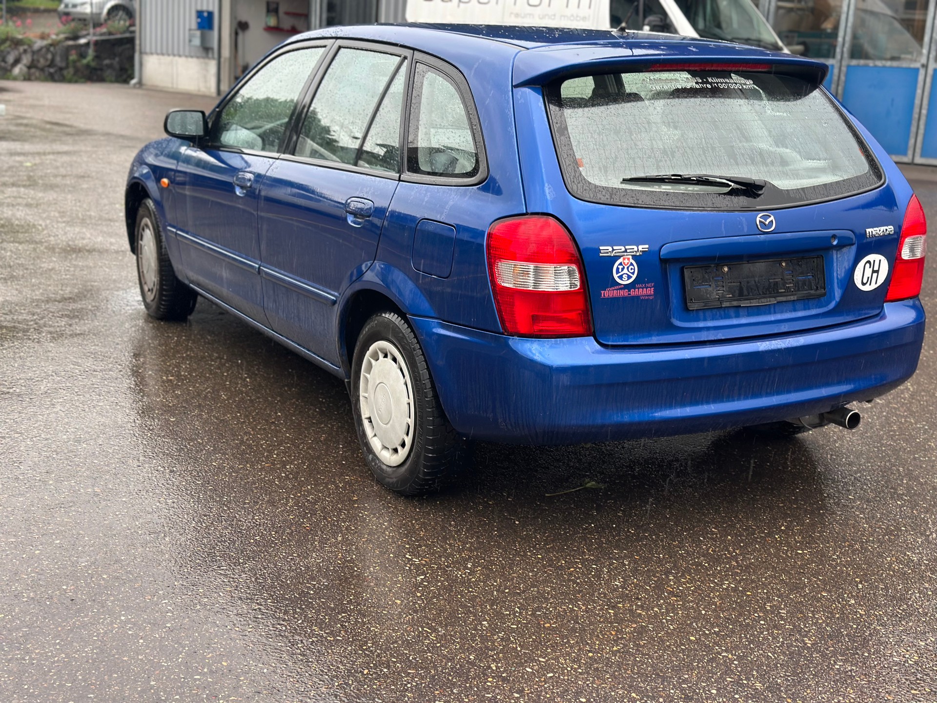 MAZDA 323 F 2.0i-16V-image-7