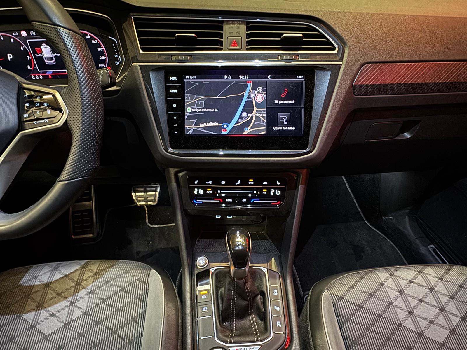 VW Tiguan 2.0TSI R-Line 4Motion DSG-image-20