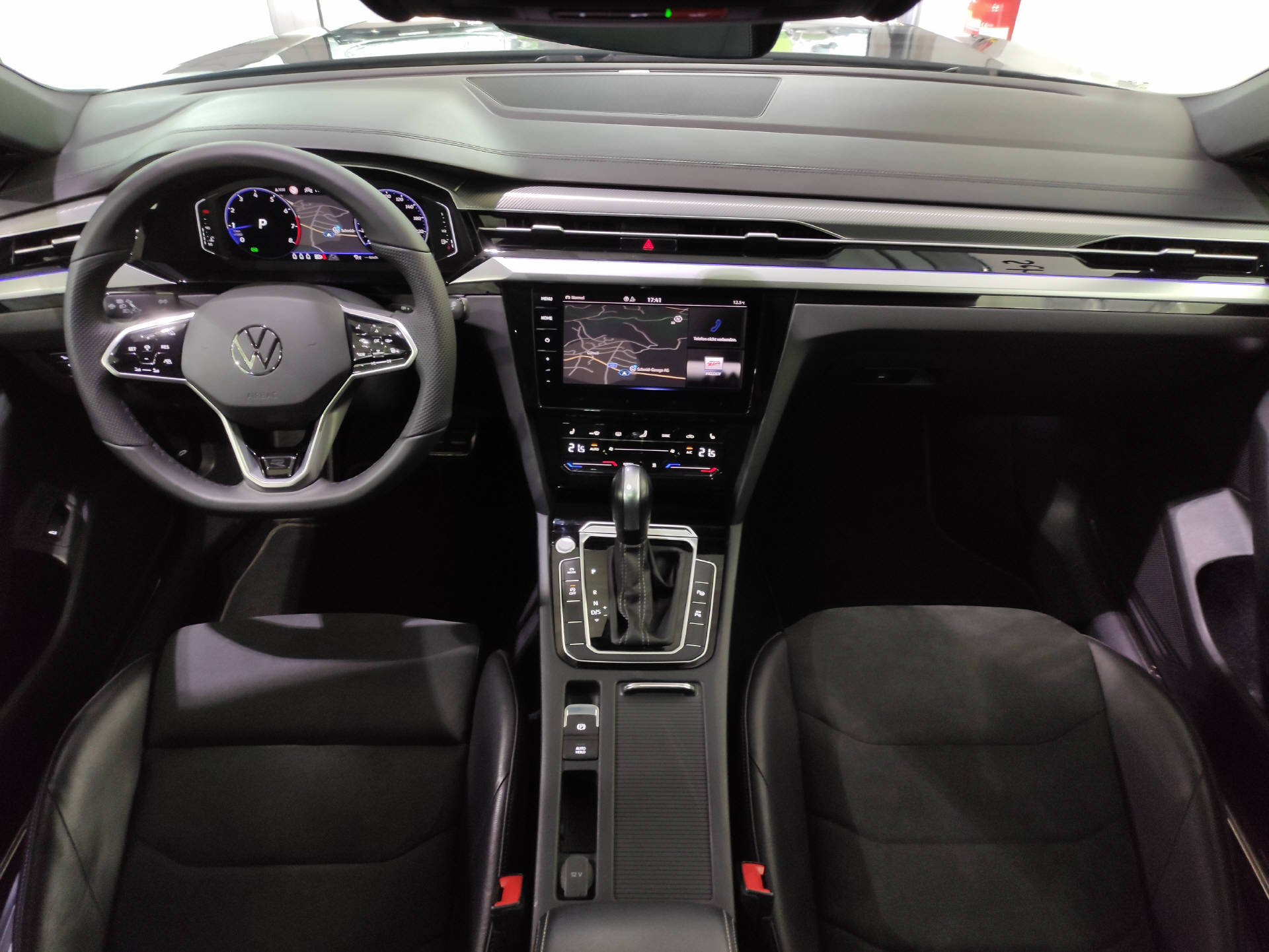 VW Arteon Shooting Brake 2.0 TSI R-Line DSG 4m-image-16