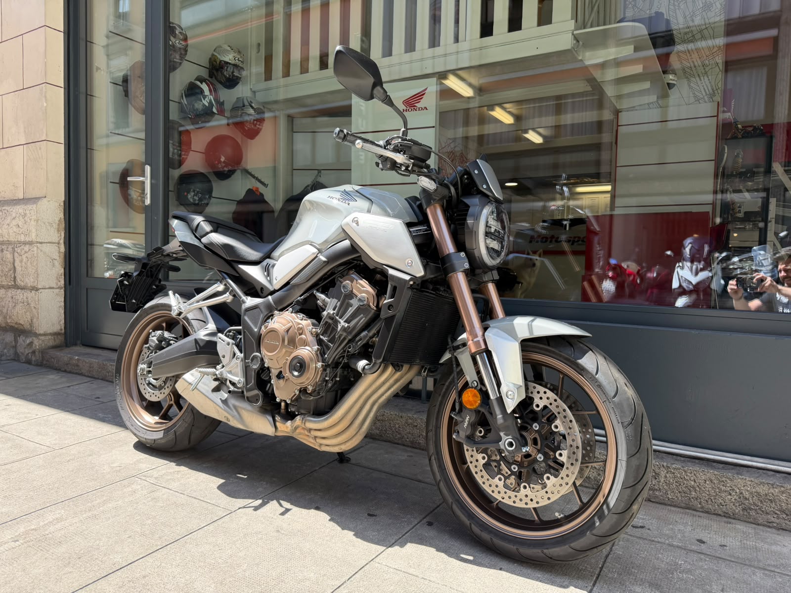 HONDA CB 650 R