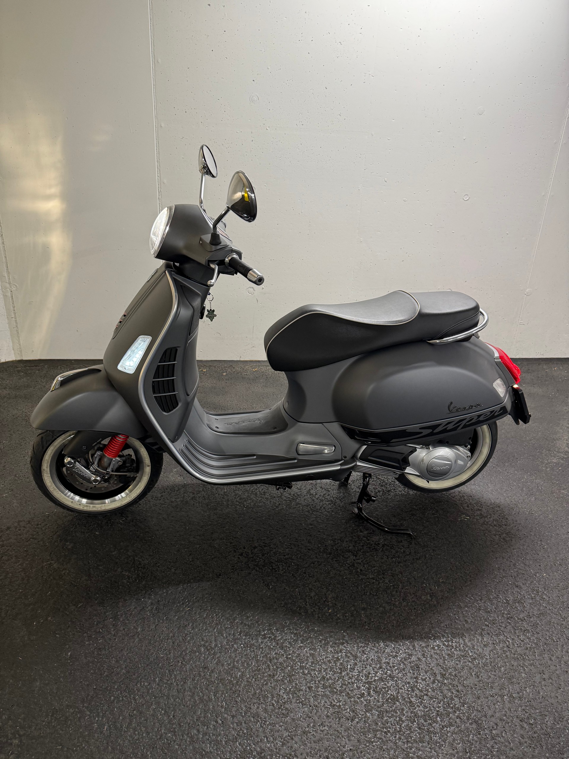 PIAGGIO Vespa GTS Super 125 i.e. ABS-image-0