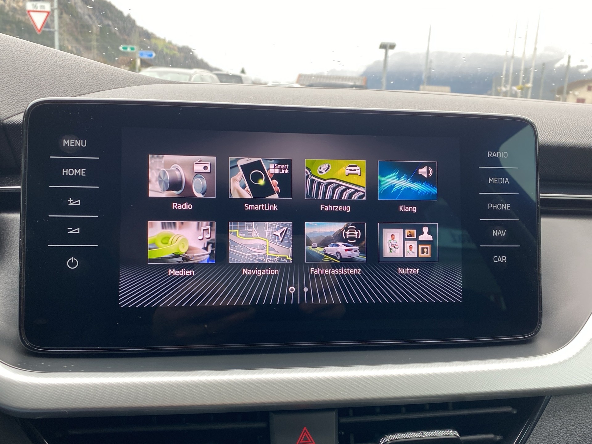 SKODA Scala 1.0 TSI Ambition DSG-image-15