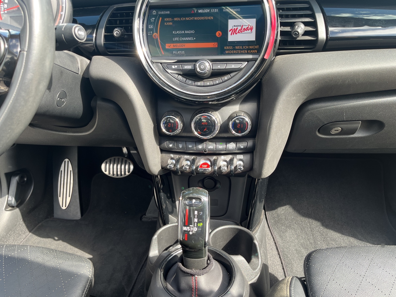 MINI Cabrio F57 2.0i John Cooper Works SAG-image-13