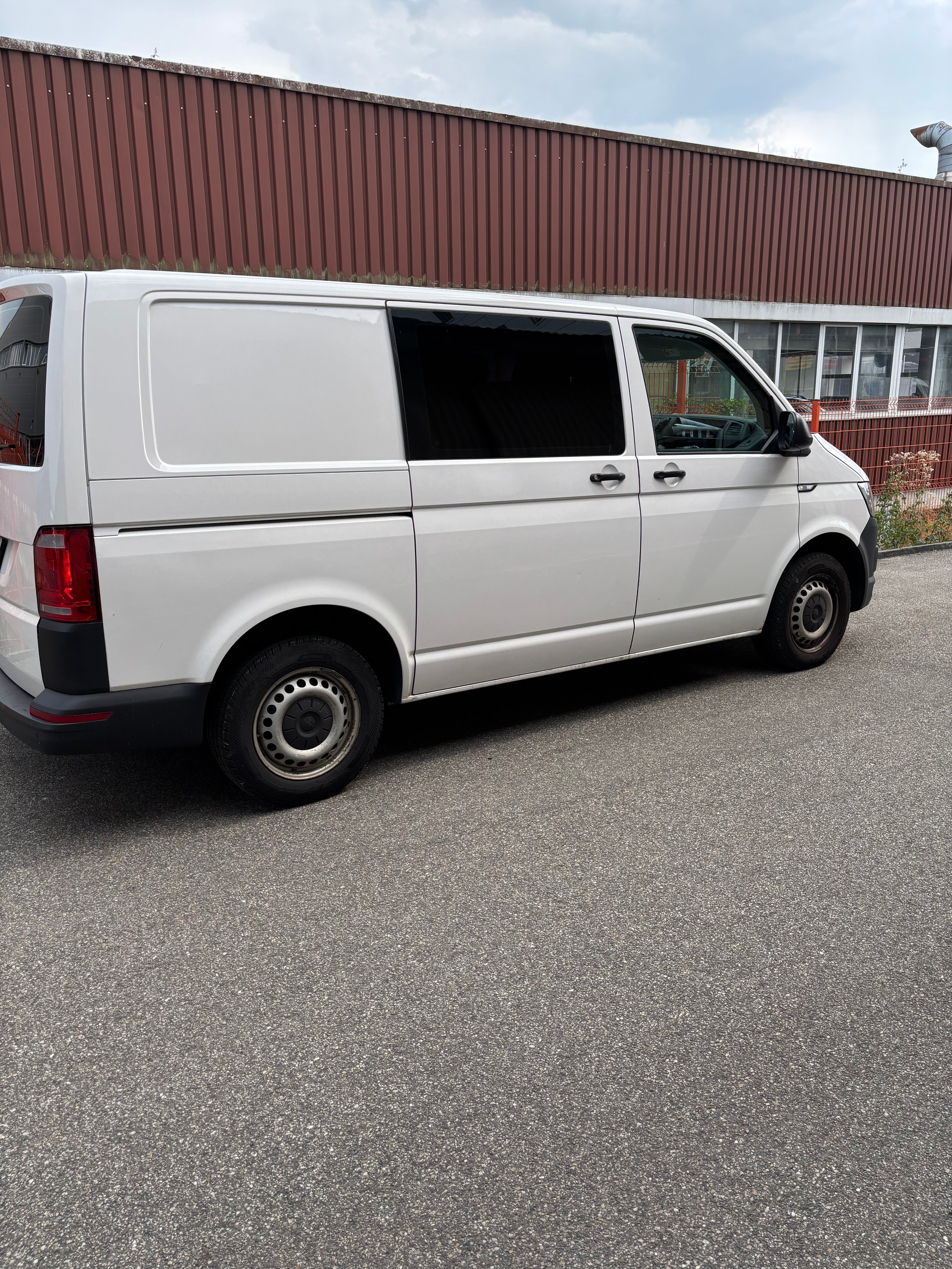 VW Transporter-image-1