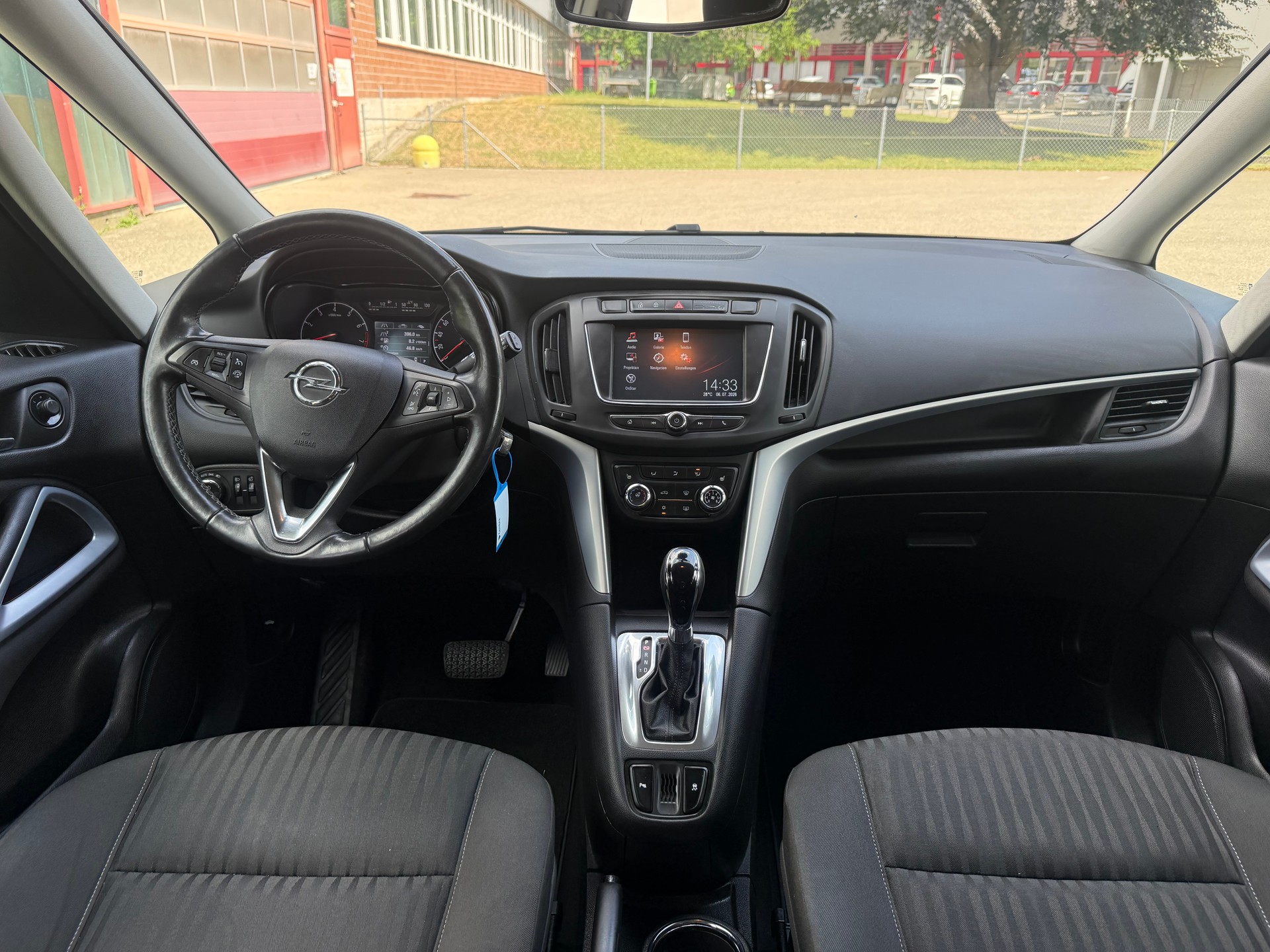 OPEL Zafira 1.4i 16V Turbo Enjoy Automatic-image-8