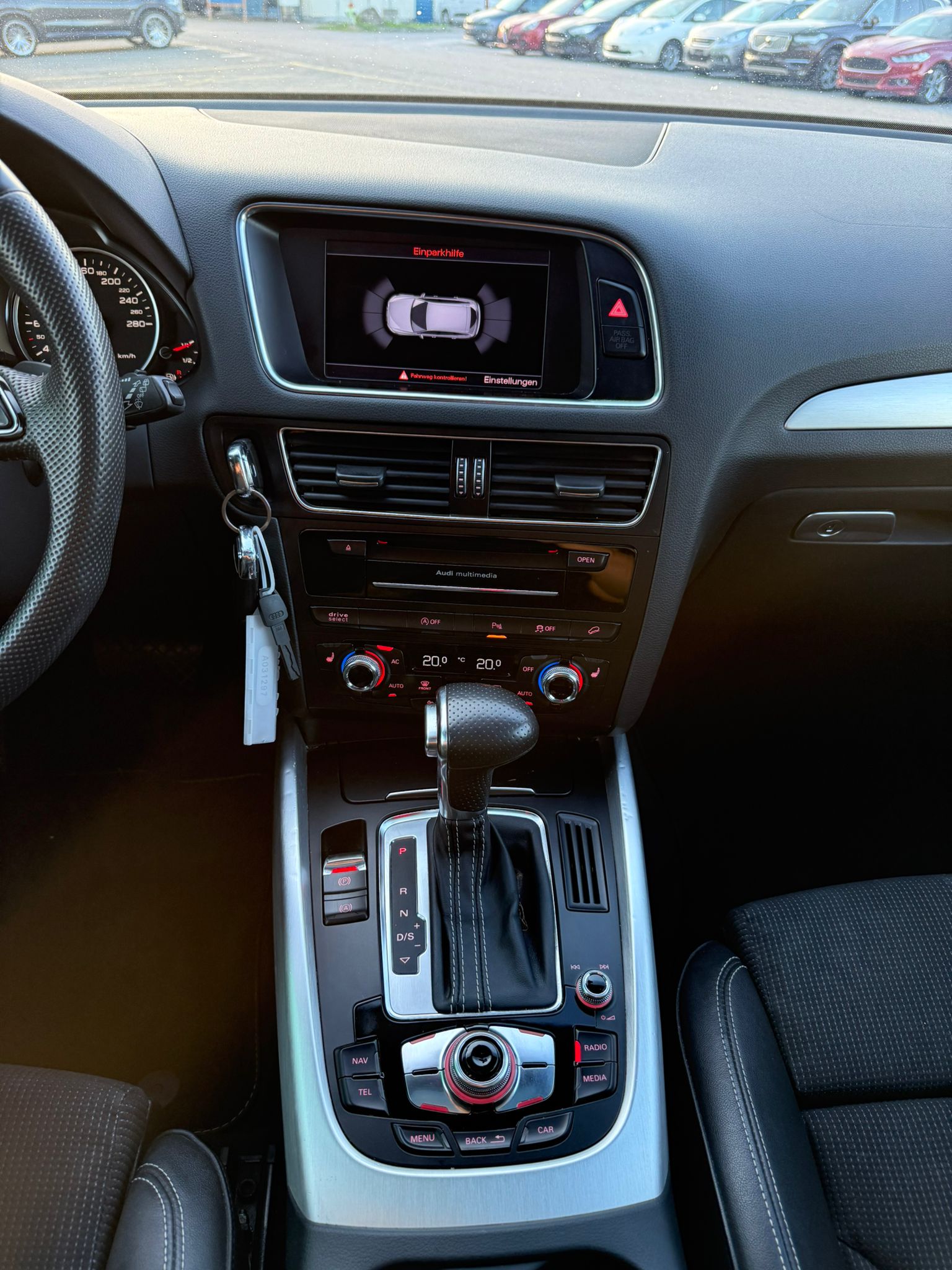 AUDI Q5 2.0 TFSI quattro tiptronic-image-10